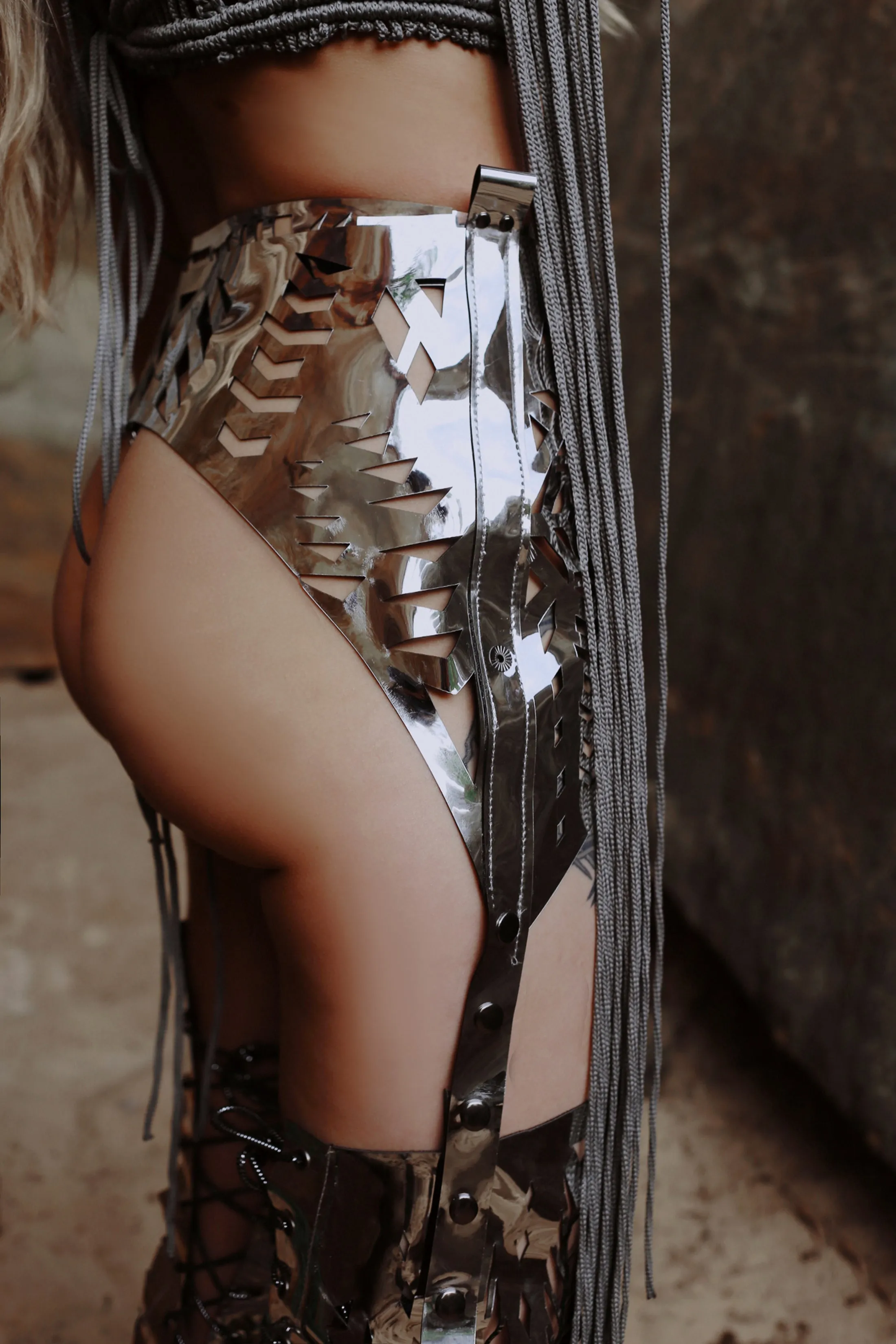 Set / over-the-knee boots, belt, bra / GOLD